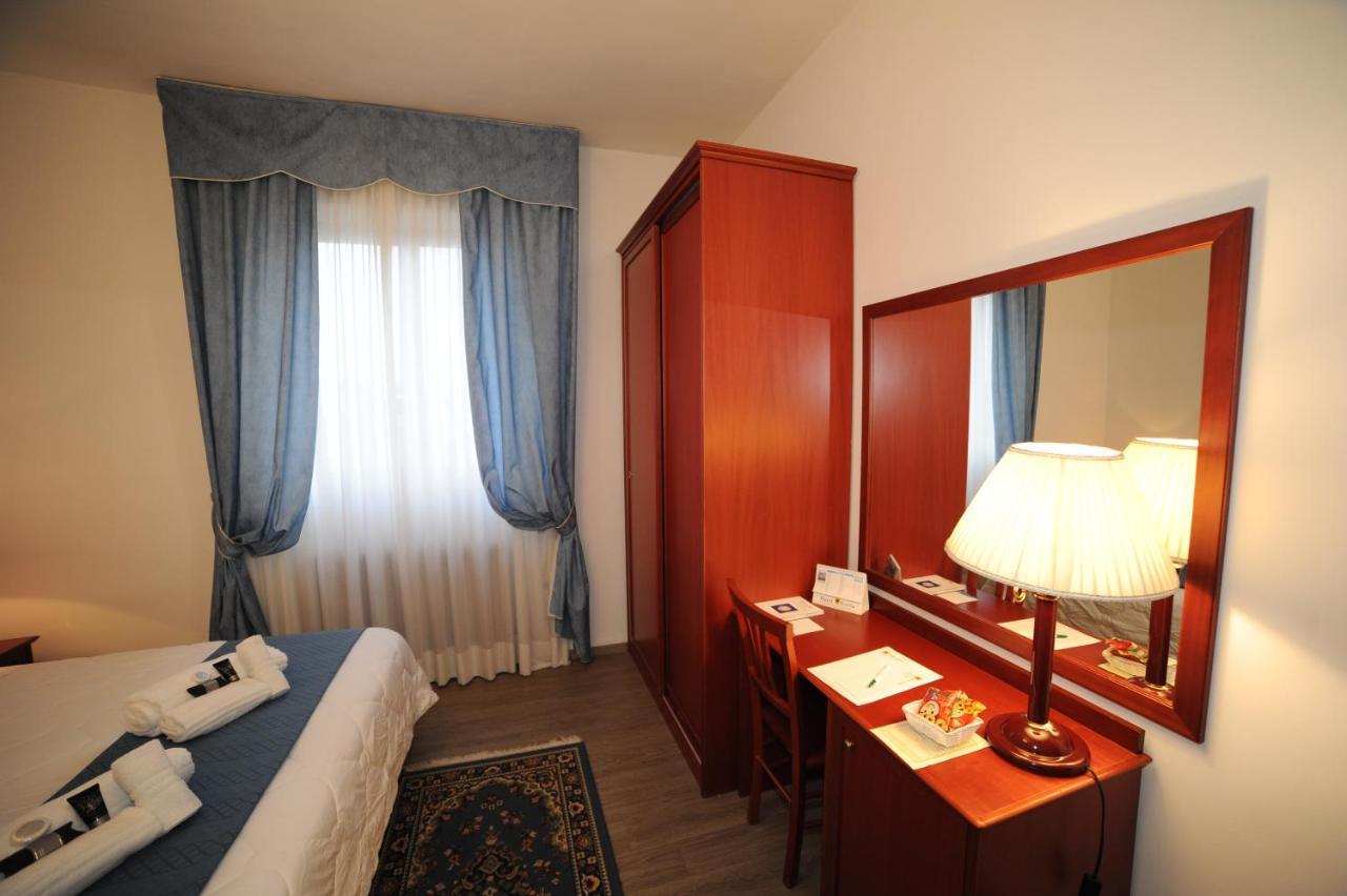 Hotel Svevia Altamura Exteriör bild